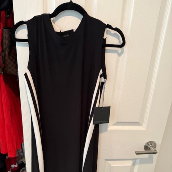 NWT Normal Kamali Side Strip Sleeveless Black Swing Dress W Pockets size small - Picture 2 of 6